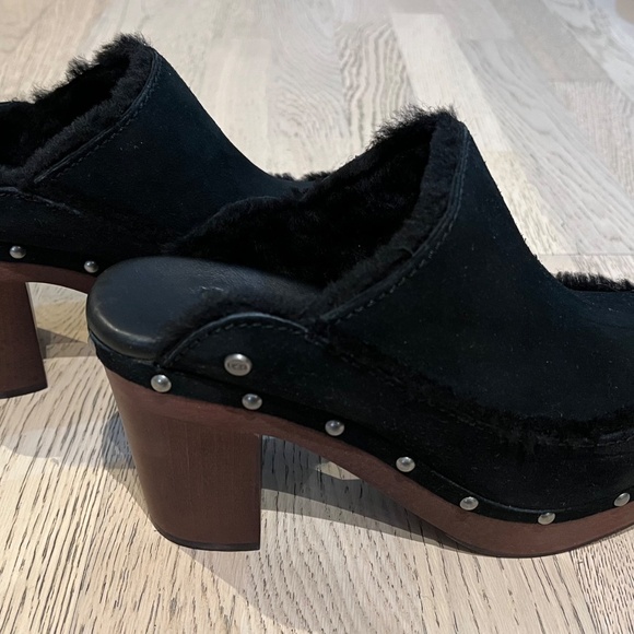 UGG Aubriana - black - size 9 - Picture 5 of 6